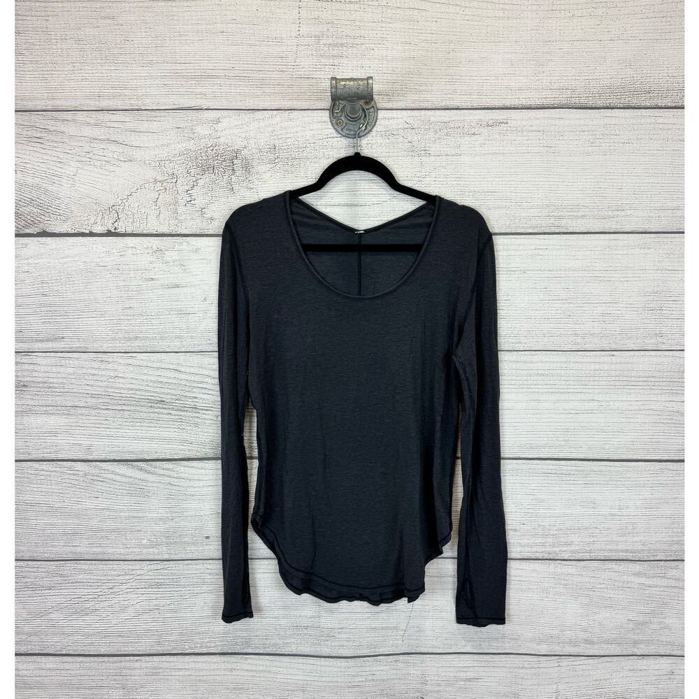 Lululemon Active Women's Dark Gray Long Sleeve Lightweight Tee